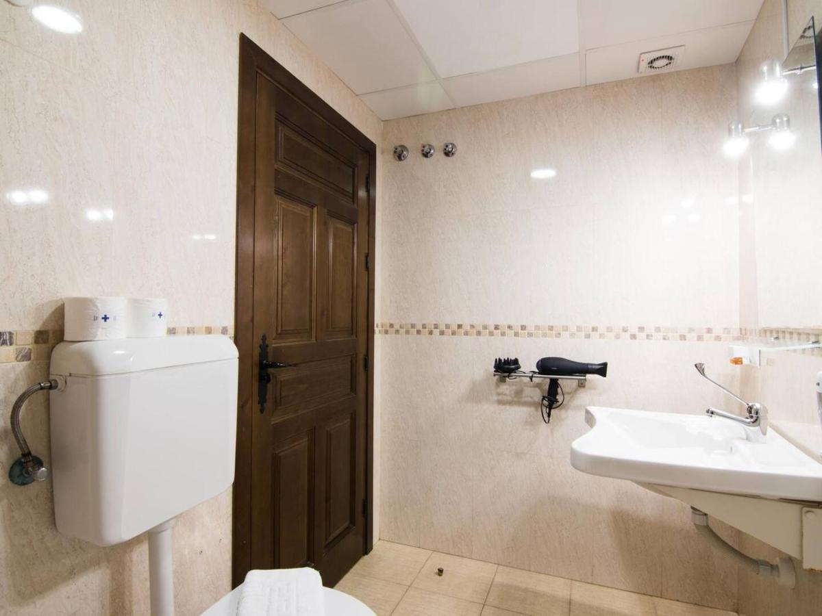 Tuguest Plaza De Gracia Apartment Granada Exterior photo